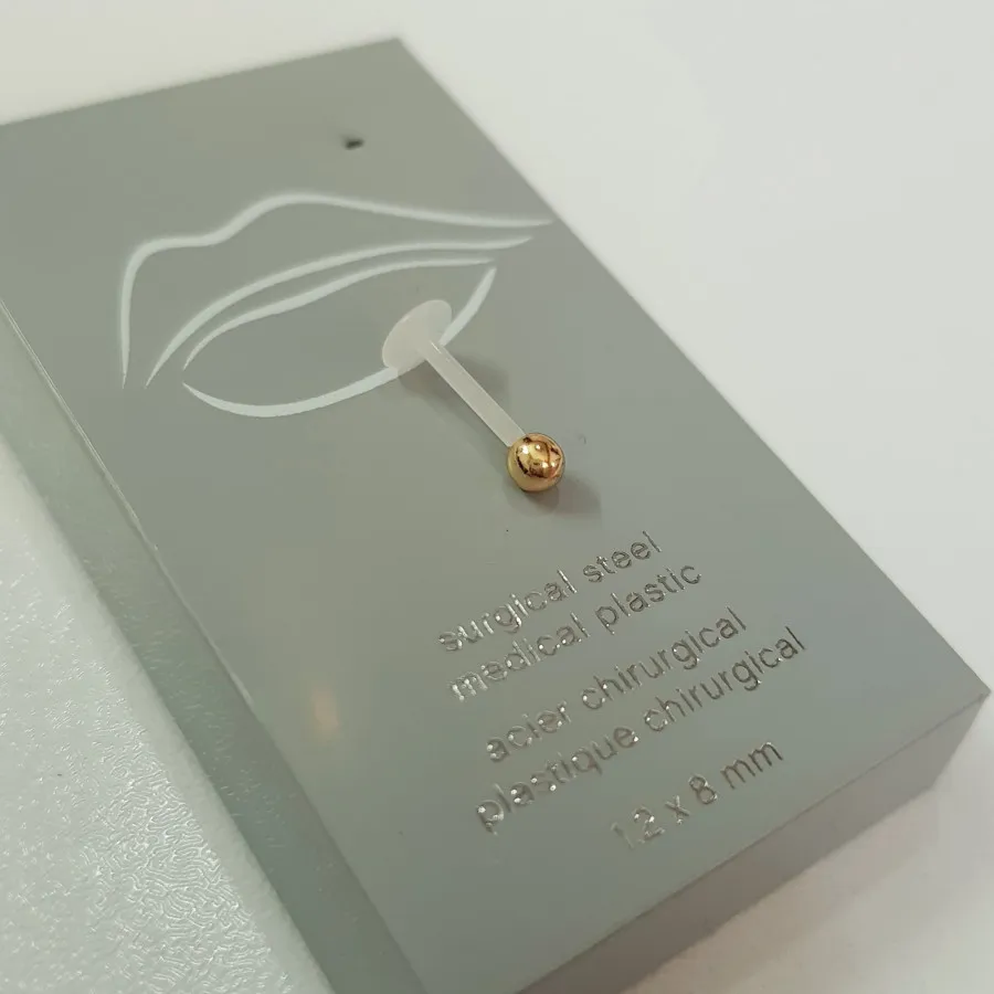 پیرسینگ لب استیل طلایی