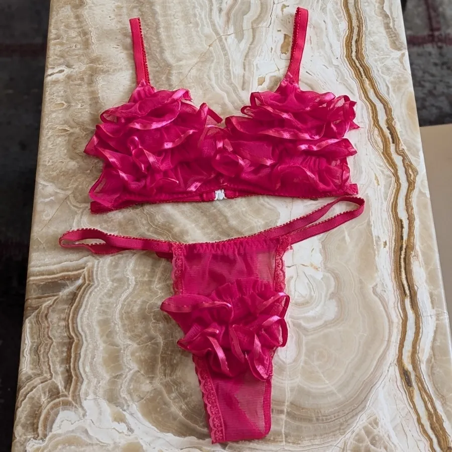 ست لباس زیر فانتزی