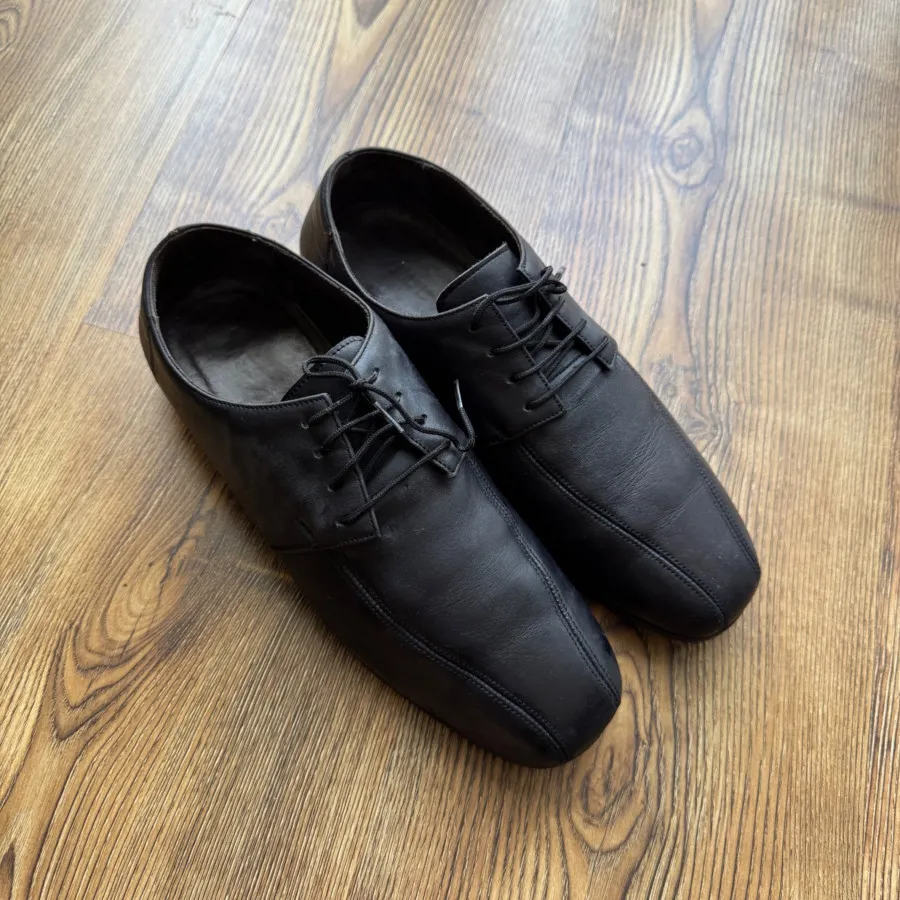 کفش چرم نفیس