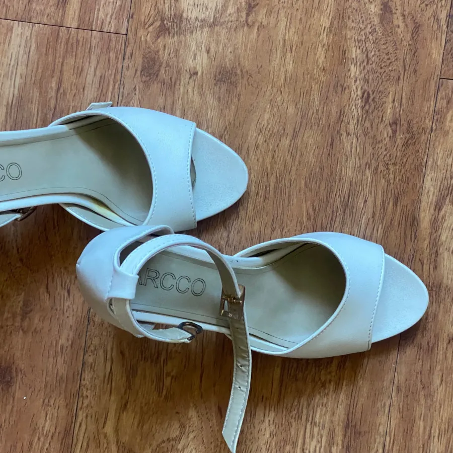 کفش پاشنه 5 سانت