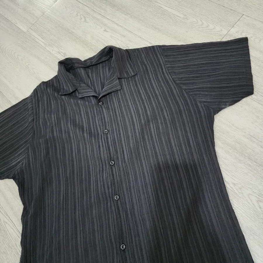 پیراهن مردانه