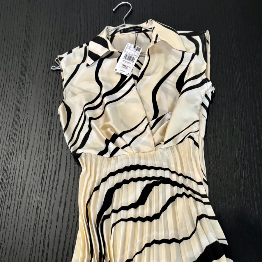 پیراهن ساتن دامن پلیسه