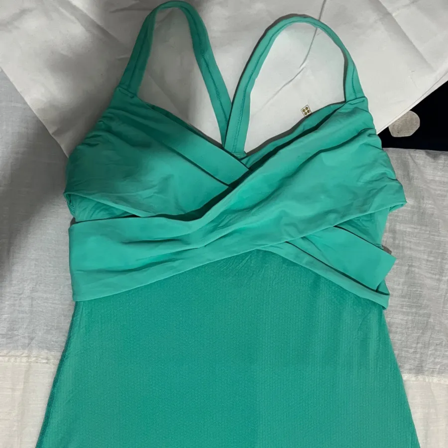 تاپ برند لولولمن lululem