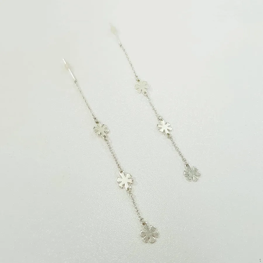 گوشواره بخیه ای طرح گل