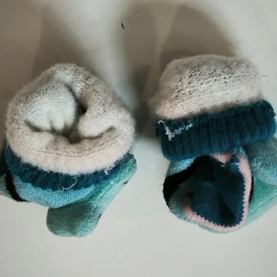 دستکش بافتنی بچگانه