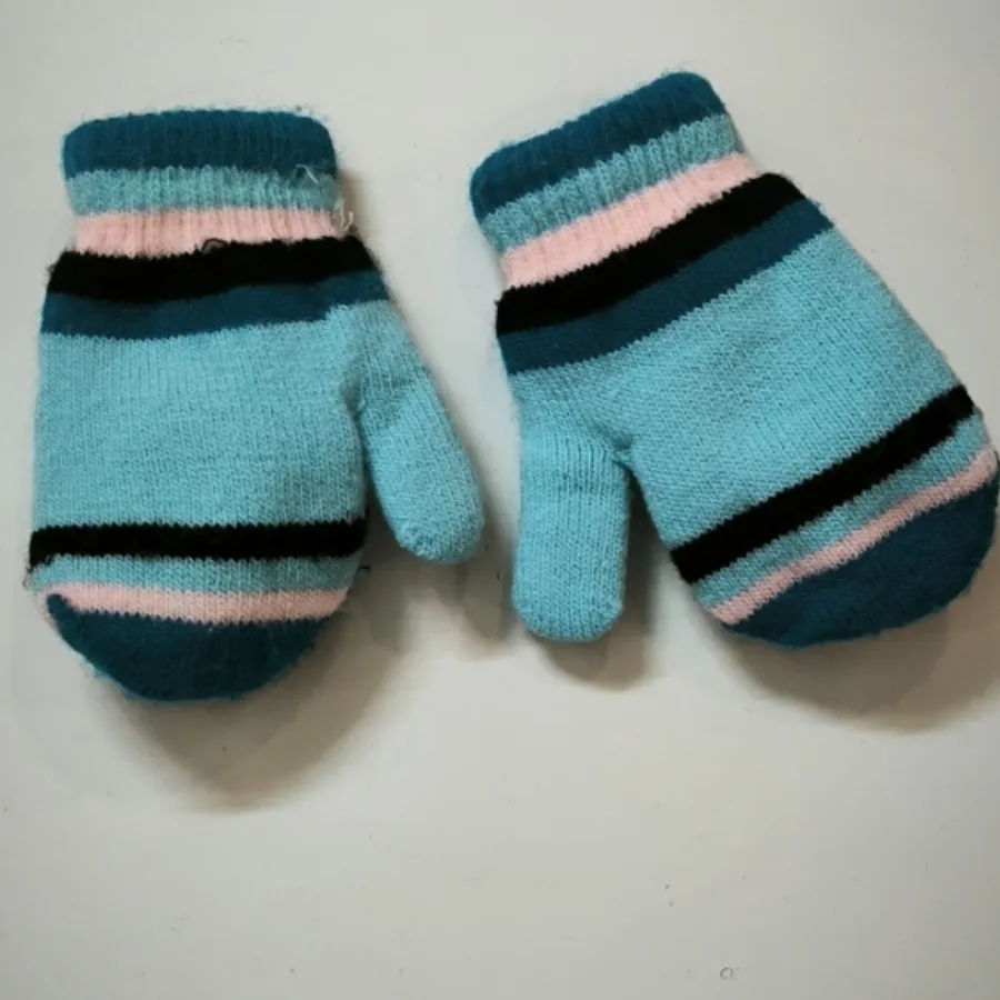 دستکش بافتنی بچگانه