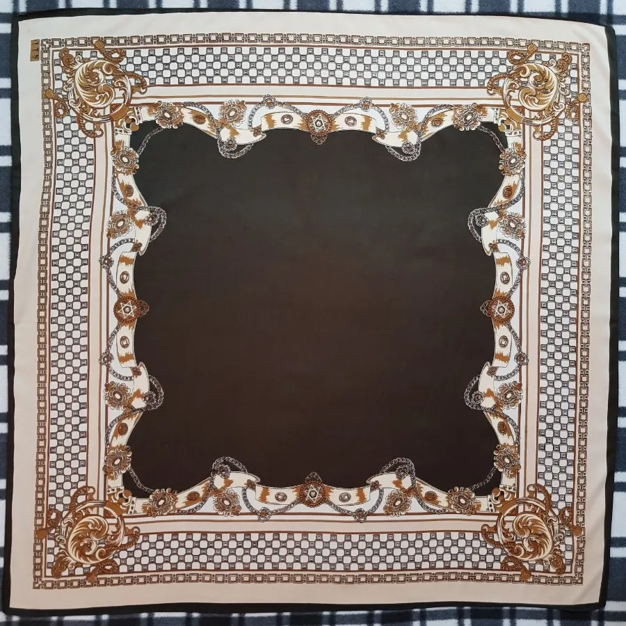 روسری ساتن(86 در 86 سانت)