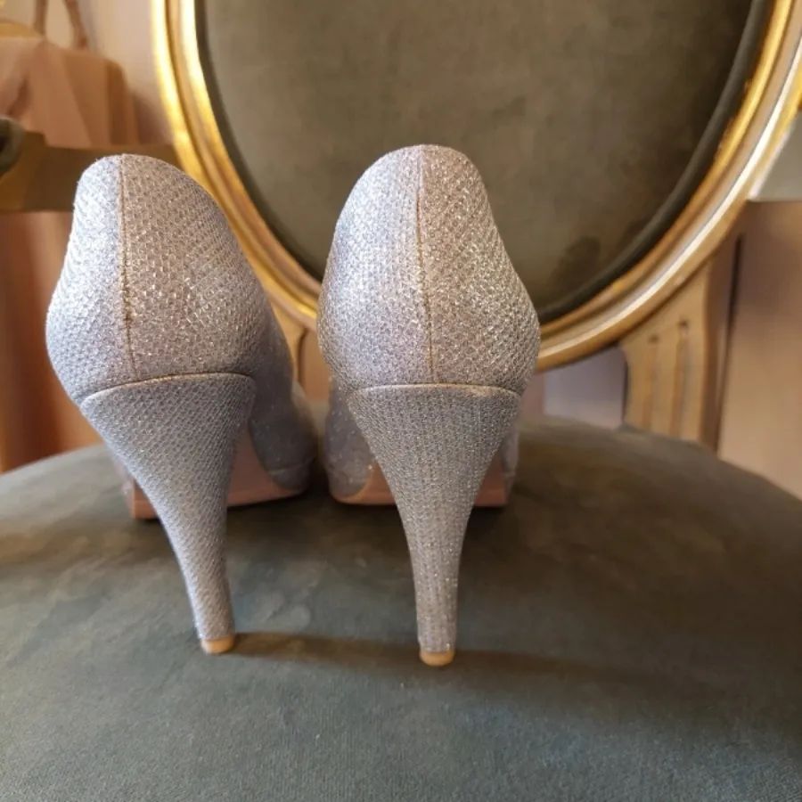 کفش  برند RONAK