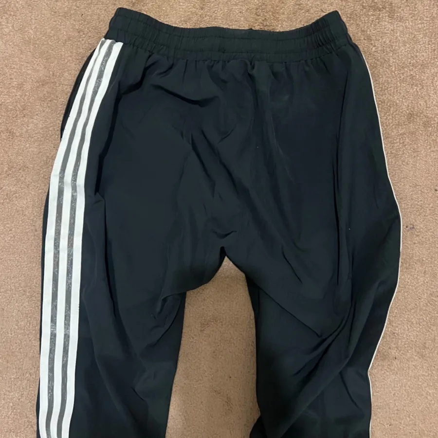 شلوار آدیداس