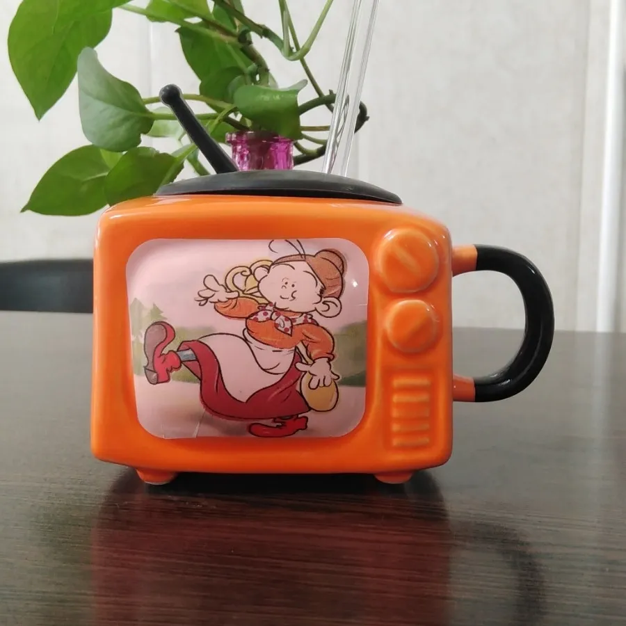 ماگ تلویزیونی زیبا