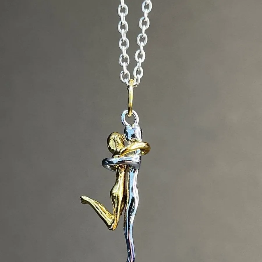 گردنبند آغوش سیلور طلایی