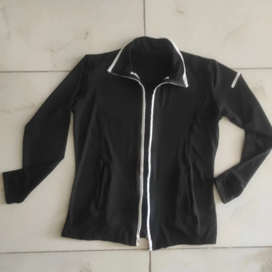 ست سه تیکه ورزشی