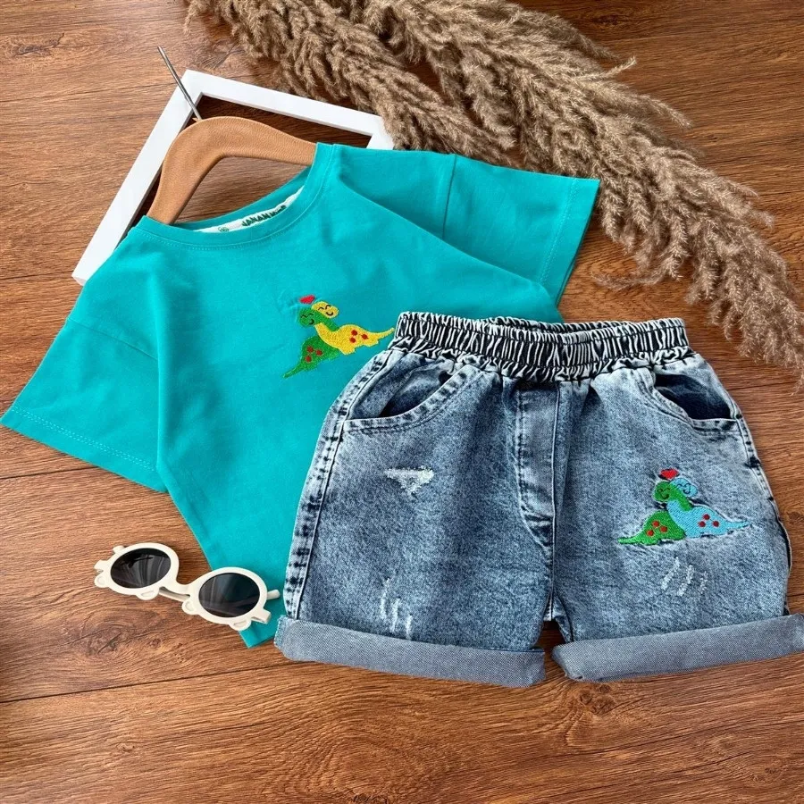 تیشرت شلوارک بچگانه