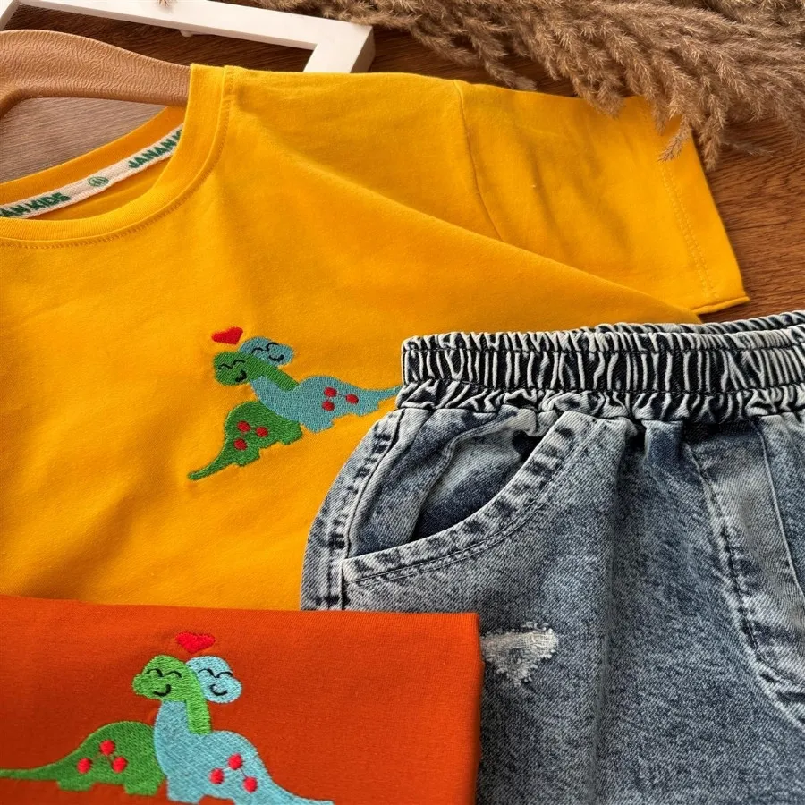 تیشرت شلوارک بچگانه