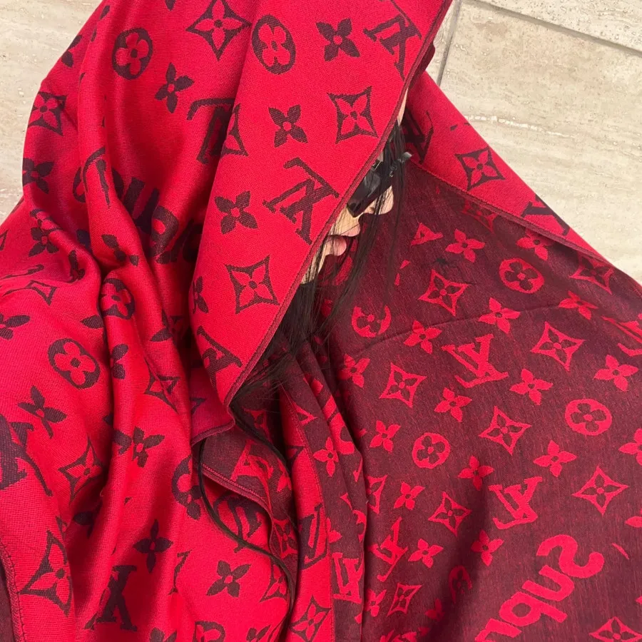 شال Louis Vuitton