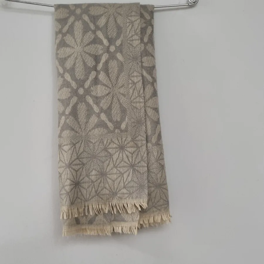 شال پشمی زمستانه