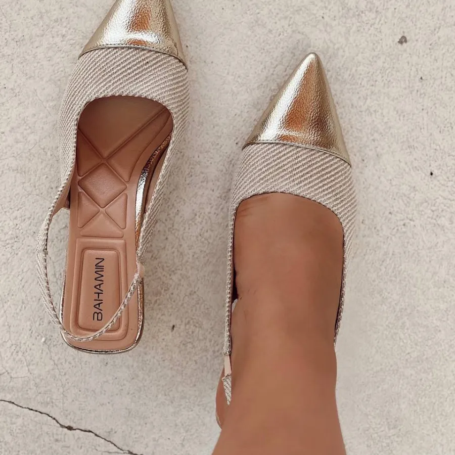 کفش کرم طلایی جلو بسته