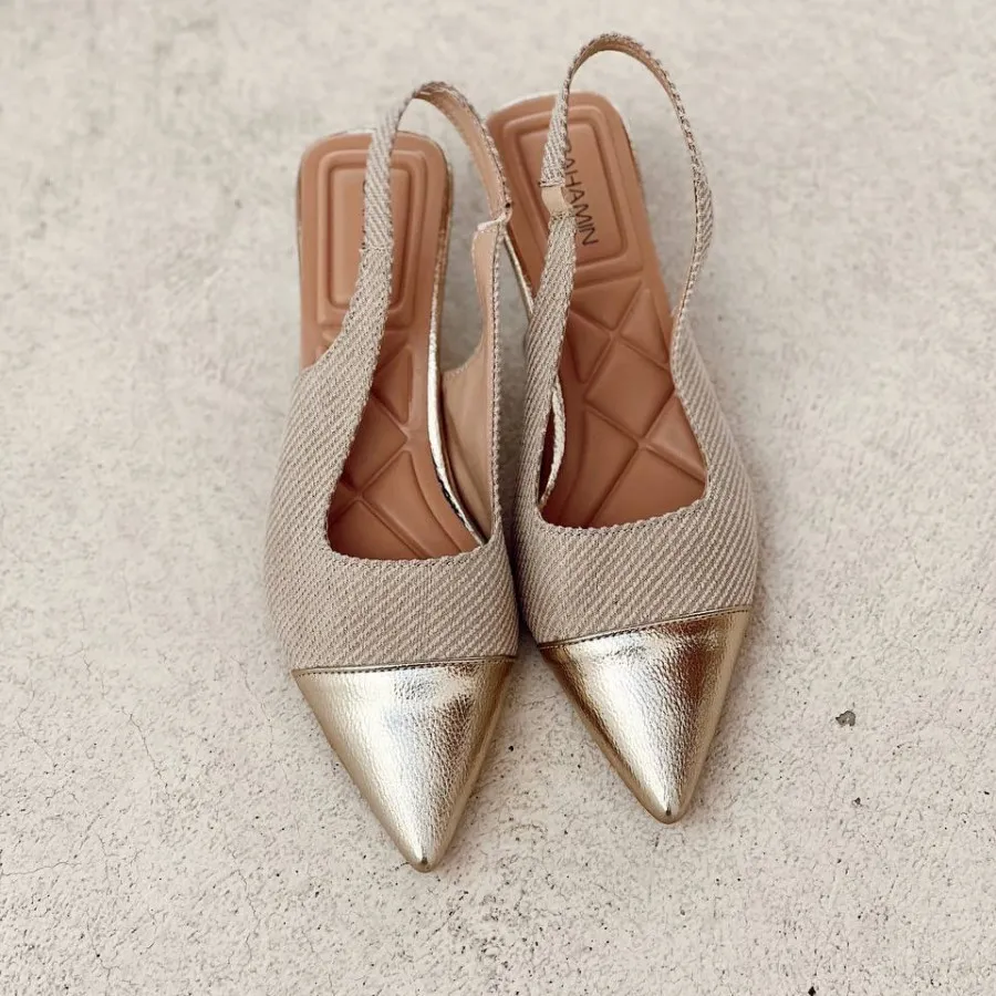 کفش کرم طلایی جلو بسته