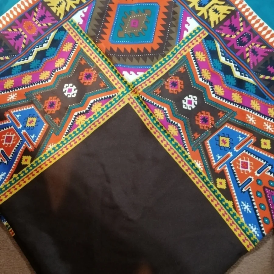 روسری ساتن سنتی