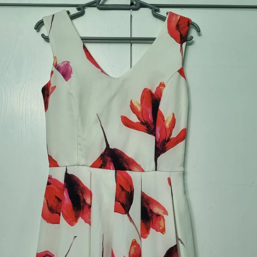 پیراهن مجلسی زنانه