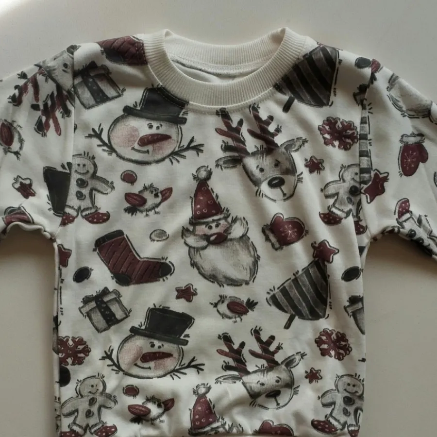 بلوز و شلوار بچگانه