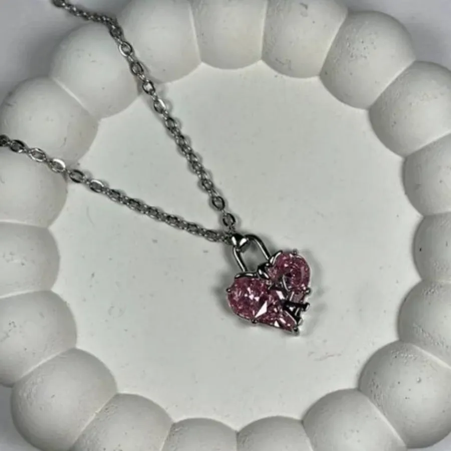 گردنبند های جذاب دخترانه