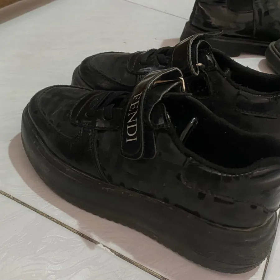 بوت کفش کتونی