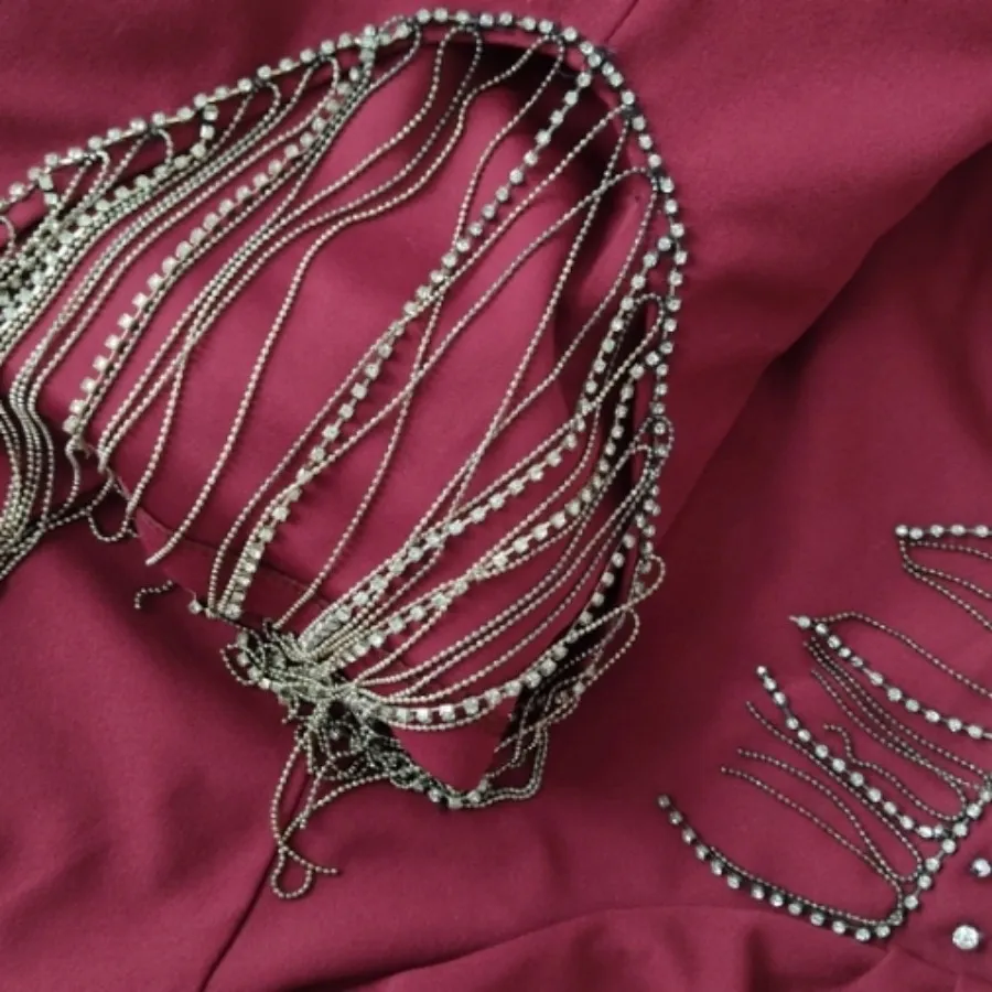 نیم تنه و دامن