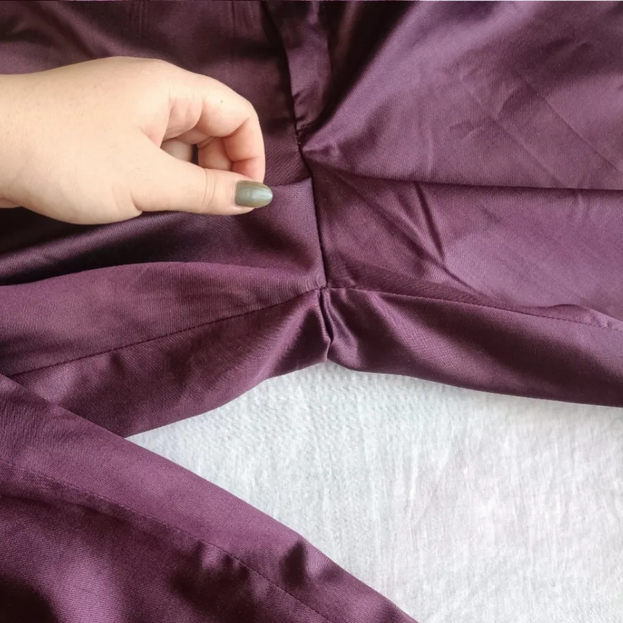 شلوار ساتن عنابی