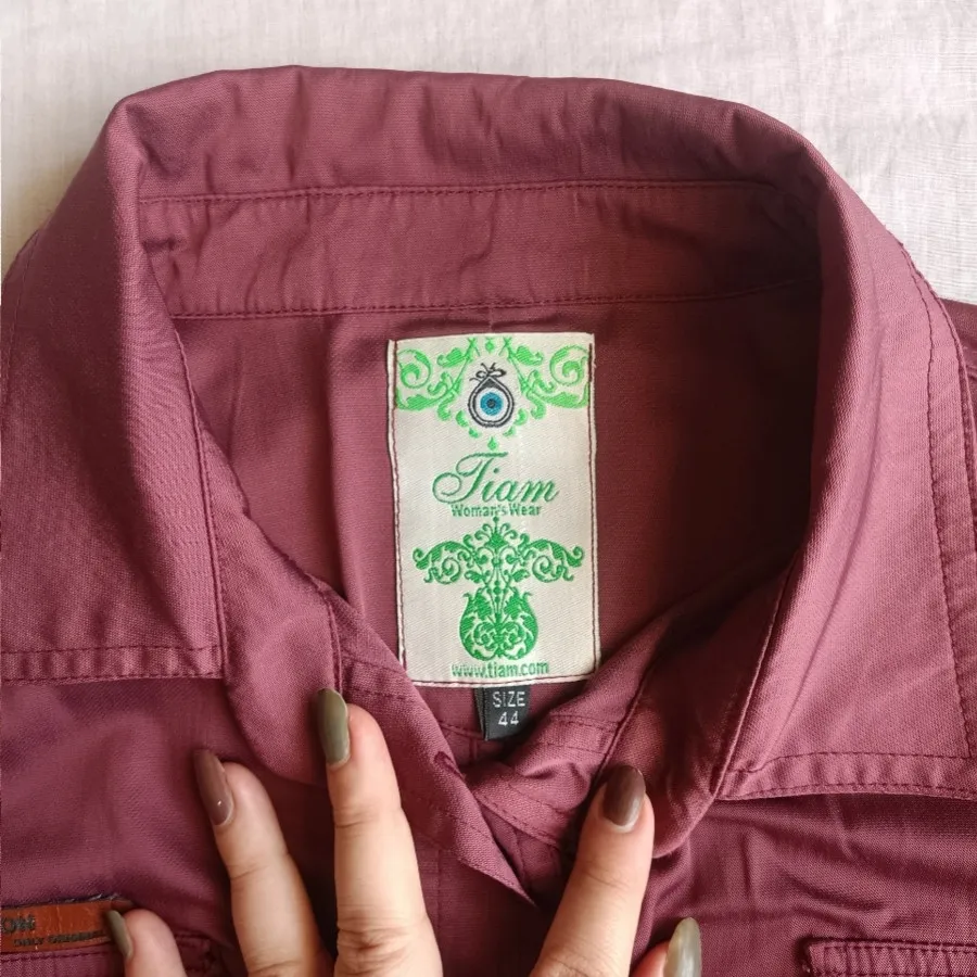 مانتوی عنابی