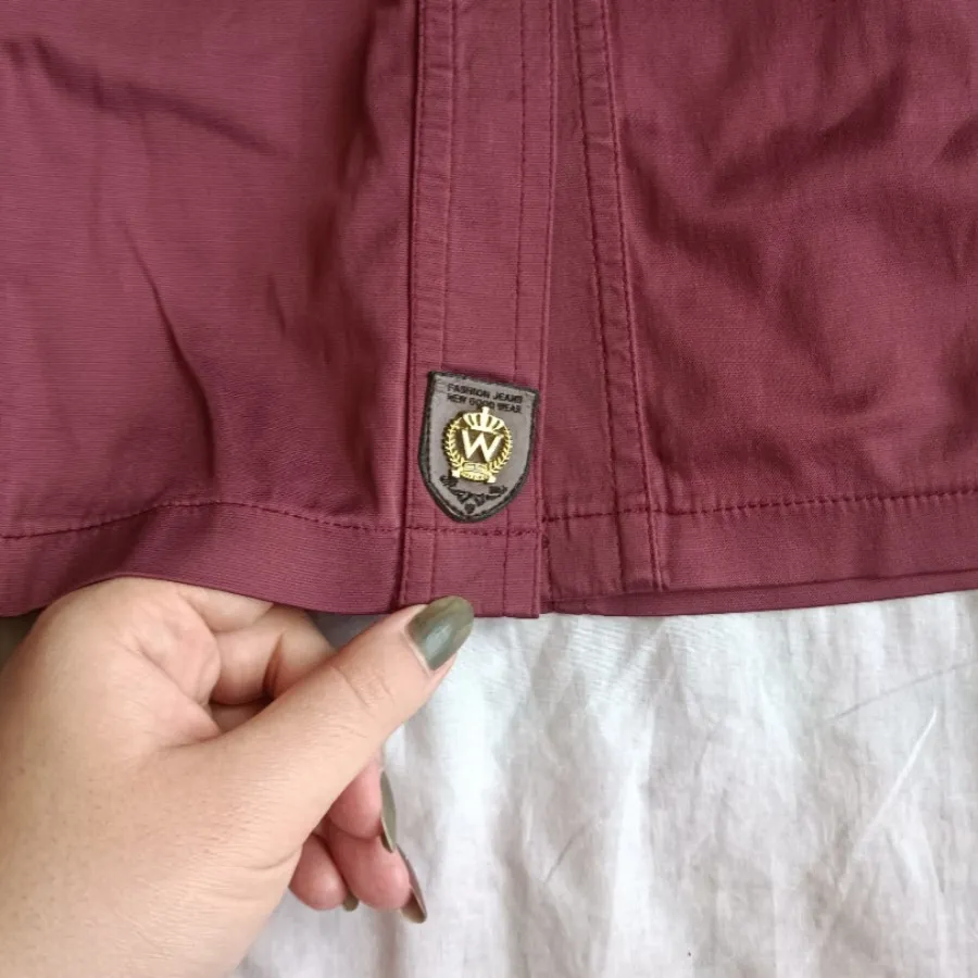 مانتوی عنابی