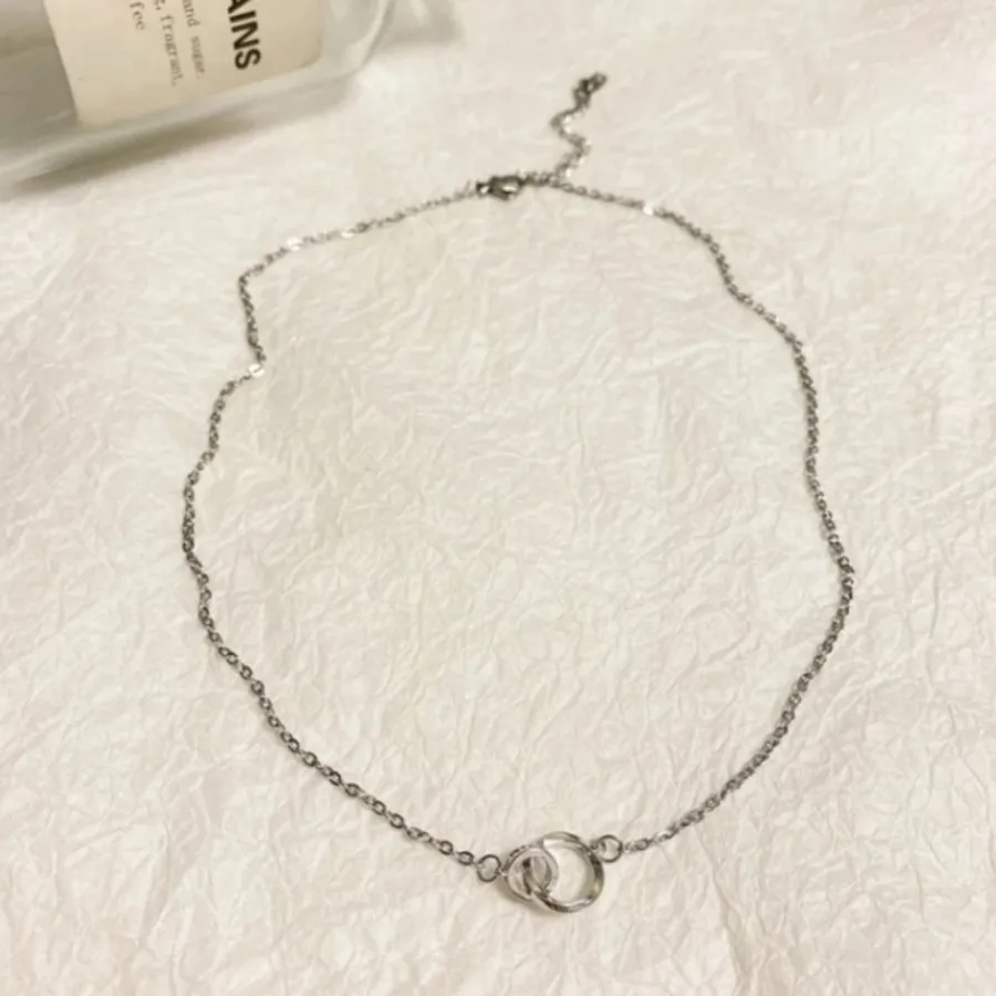 گردنبند مینیمال?