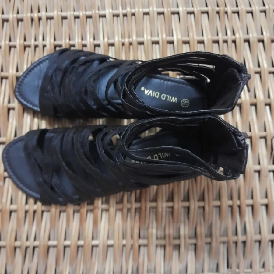 کفش مدل رومی