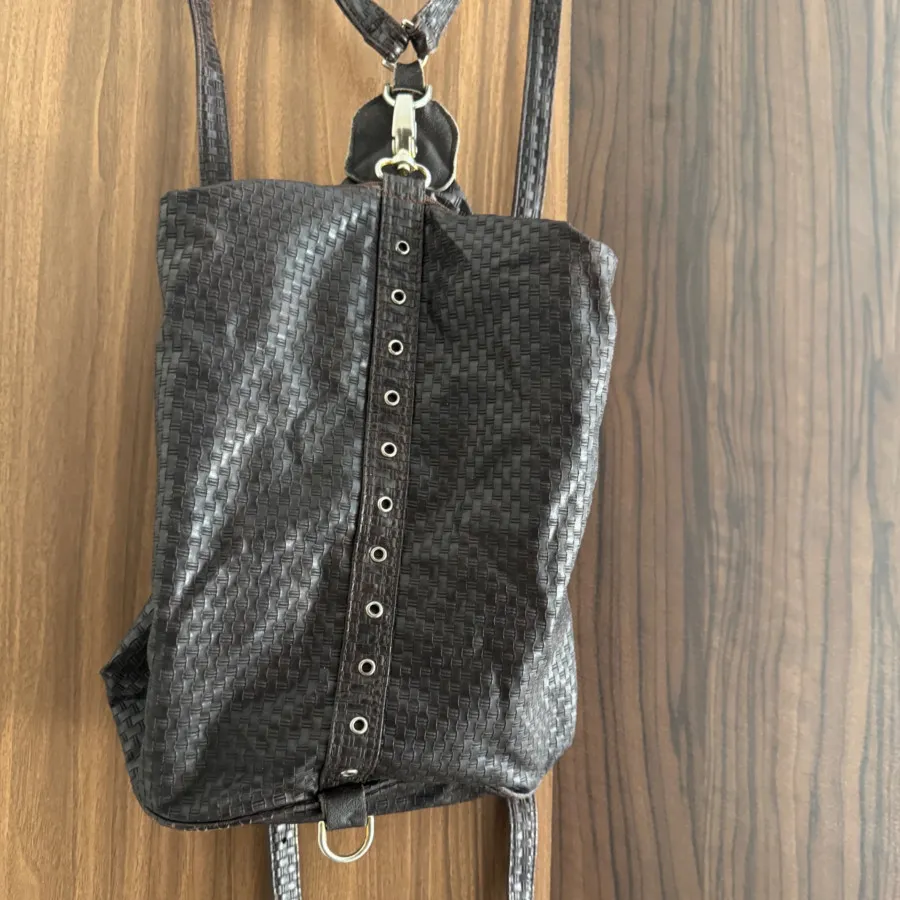 کوله پشتی چرمی قهوه ای