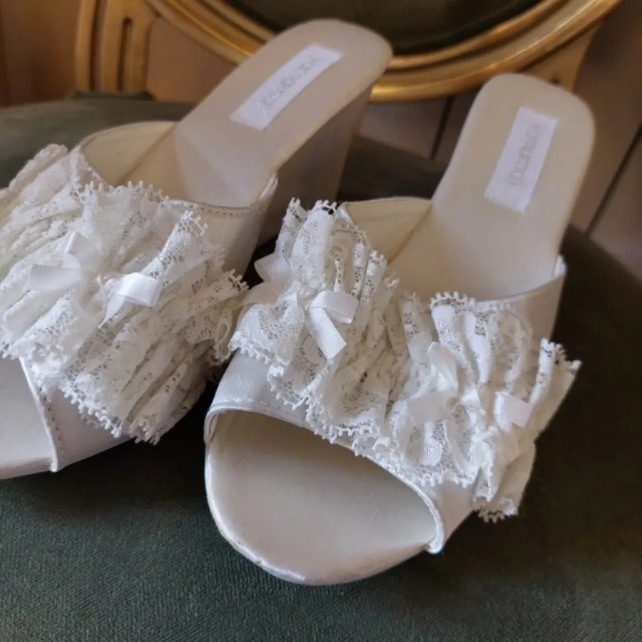 صندل ( ورق بزنید )