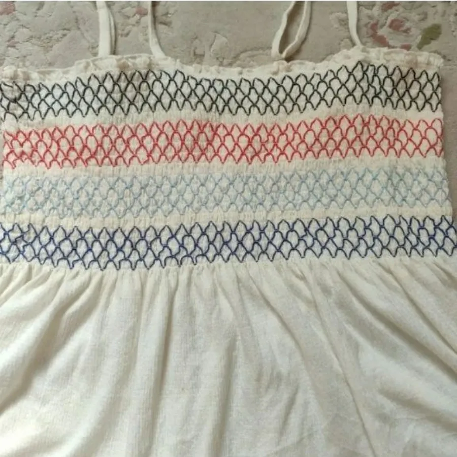 تاپ نخی بالاتنه بافت