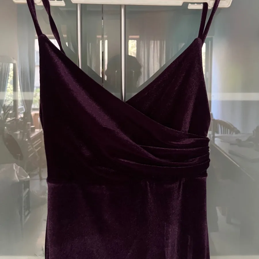 پیراهن مخمل چاک دار