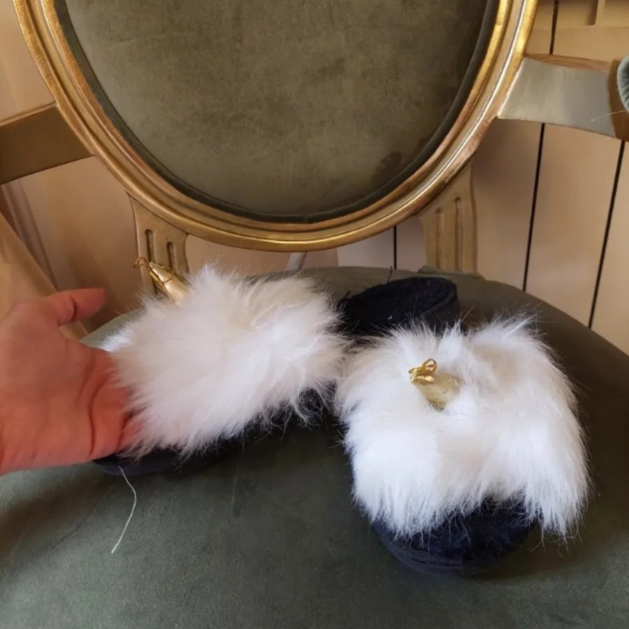 دمپایی ( ورق بزنید )