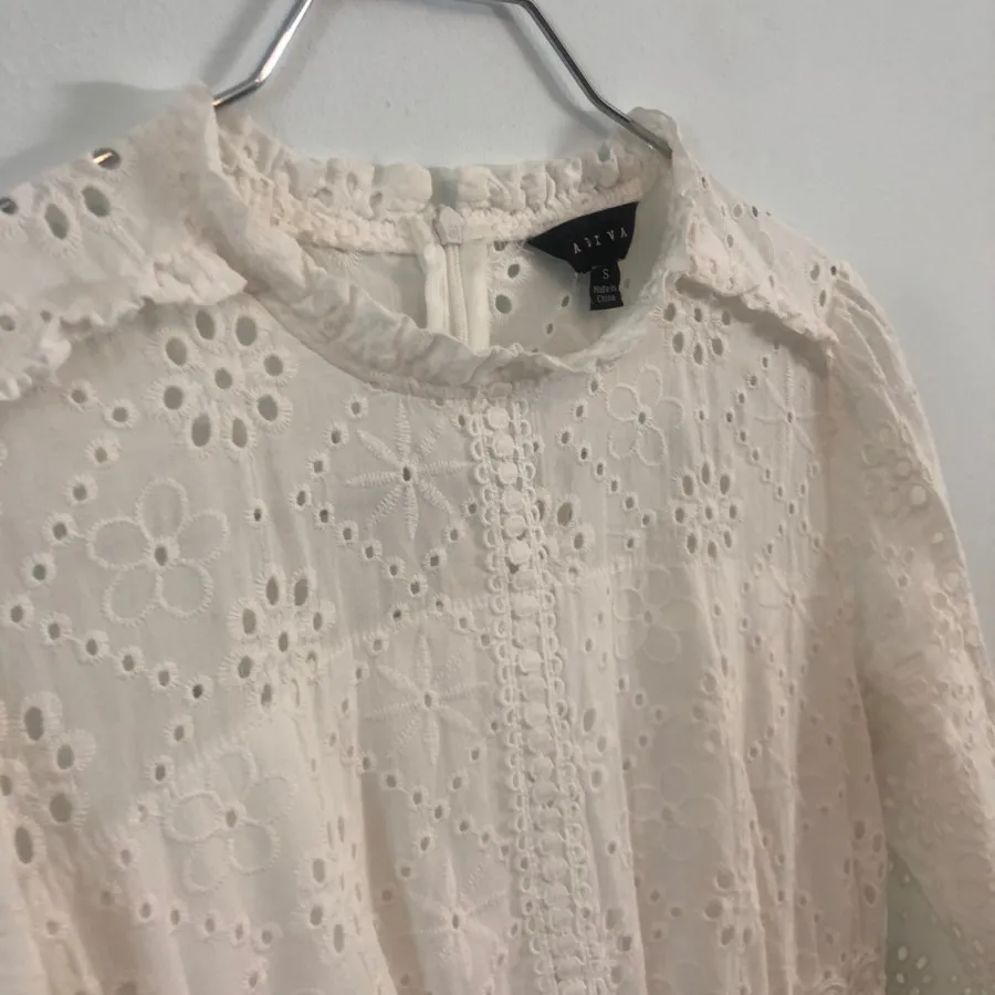 لباس سفید پارچه خامه دوزی