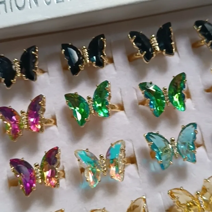 انگشتر پروانه کرستالی