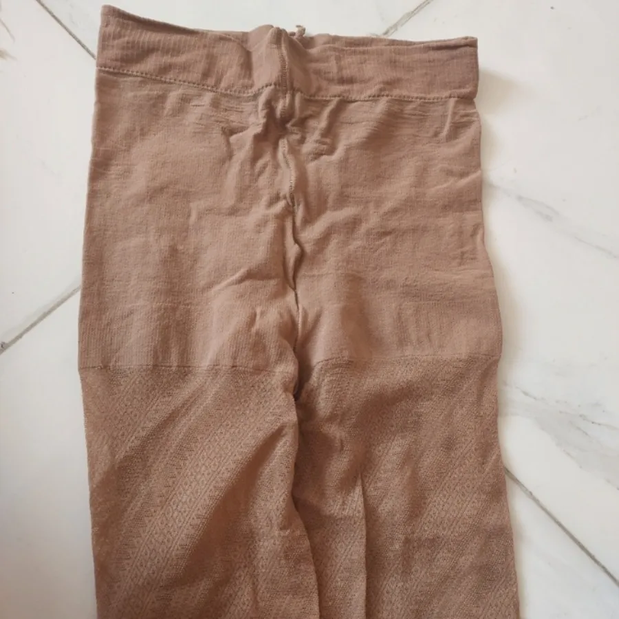 جوراب شلواری