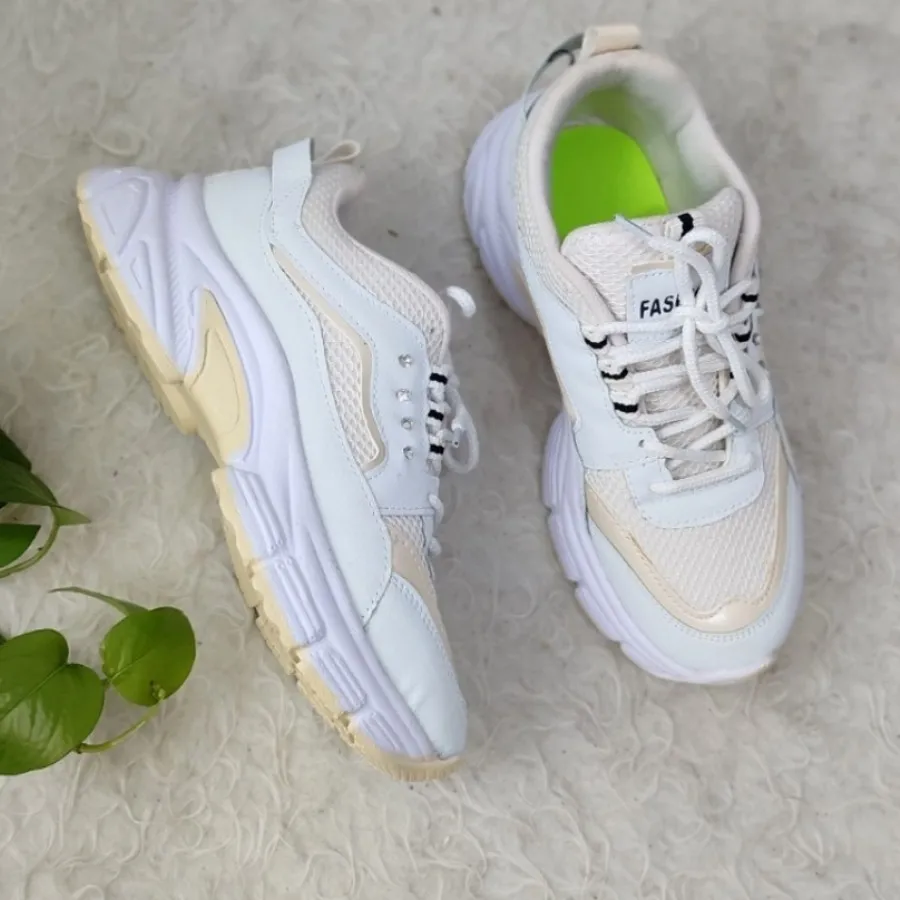 کتونی طبی لژدار