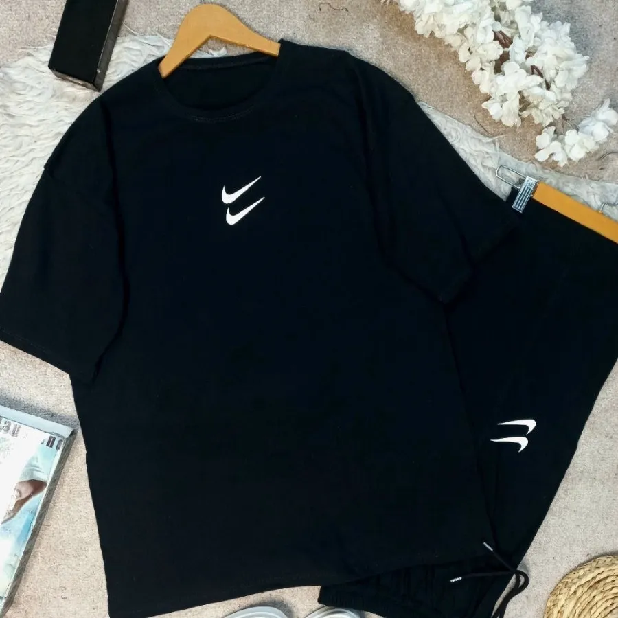 تیشرت و شلوار