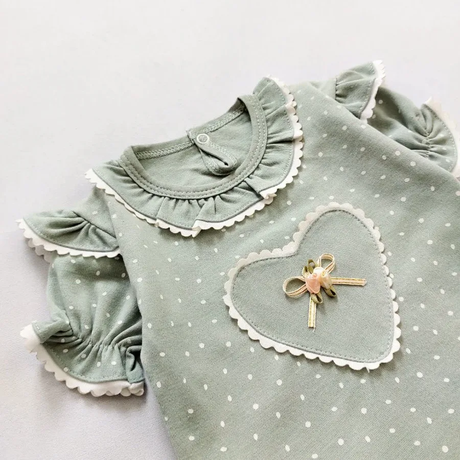 تیشرت شورت سبز خالدار ?