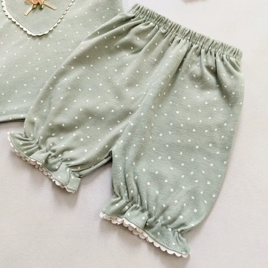 تیشرت شورت سبز خالدار ?