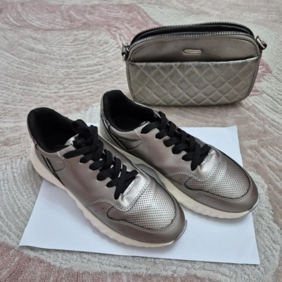 کتونی استرادیواریوس