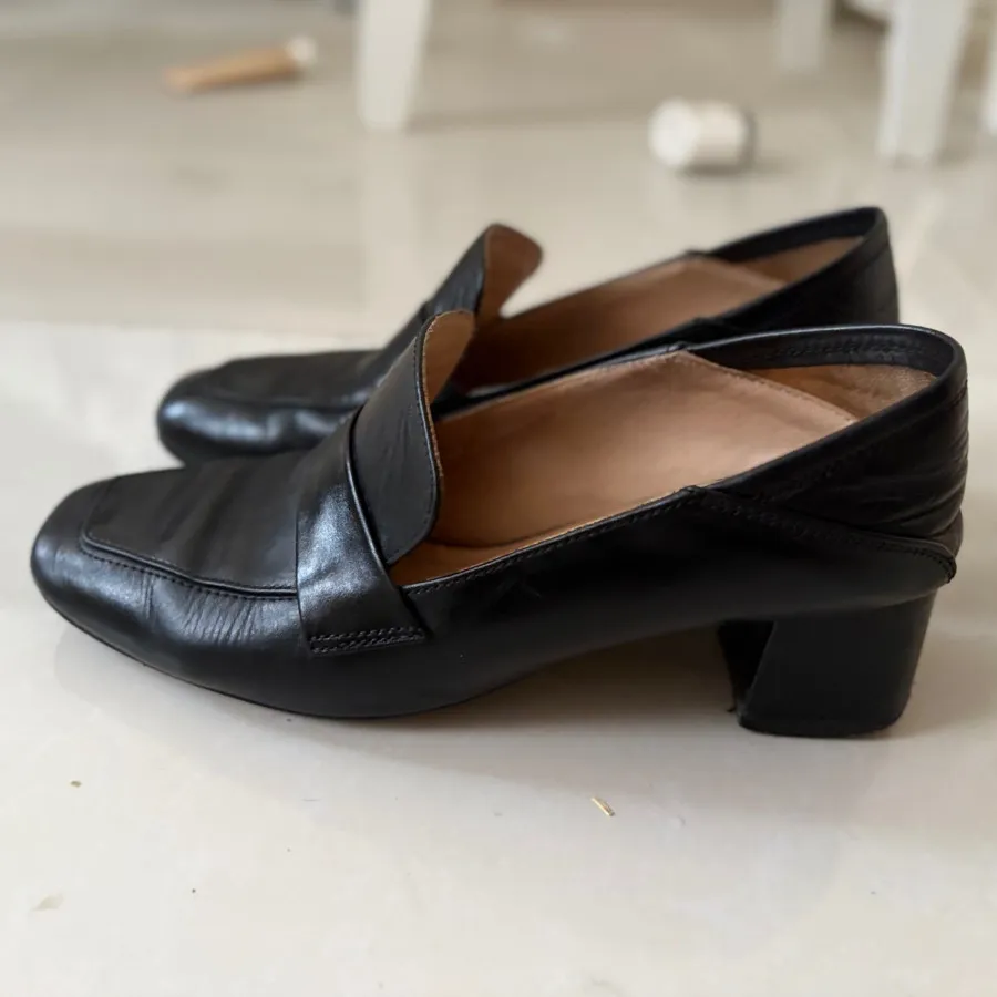 کفش تمام چرم