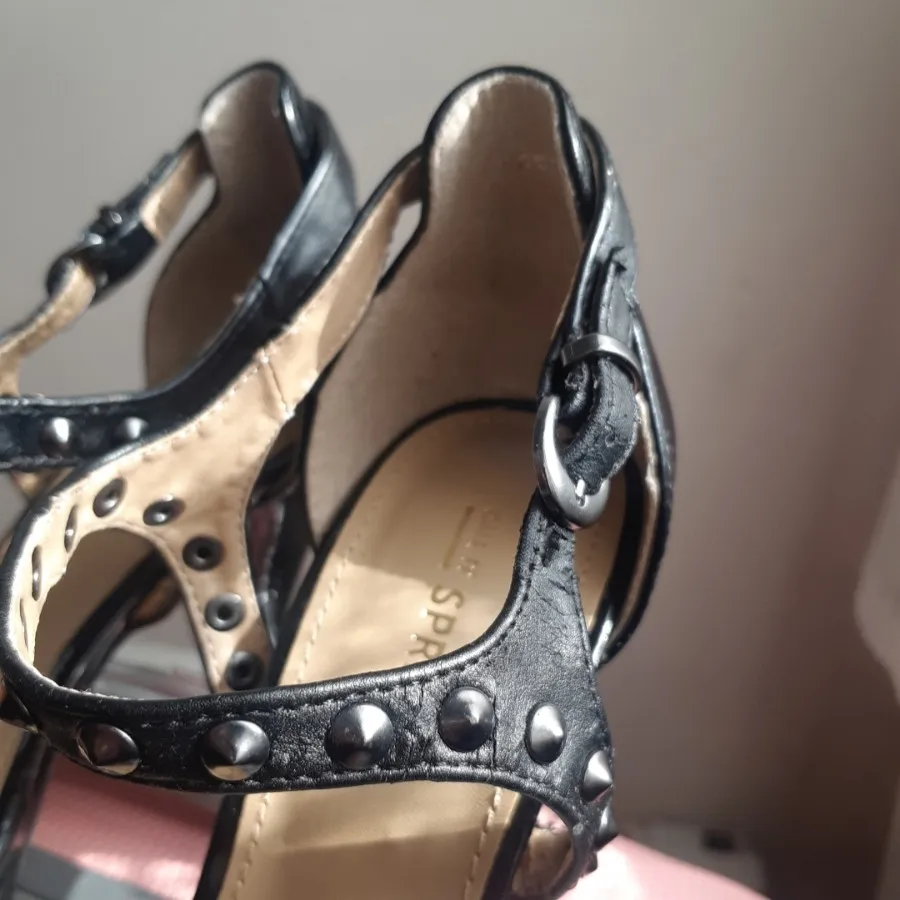 صندل call it spring