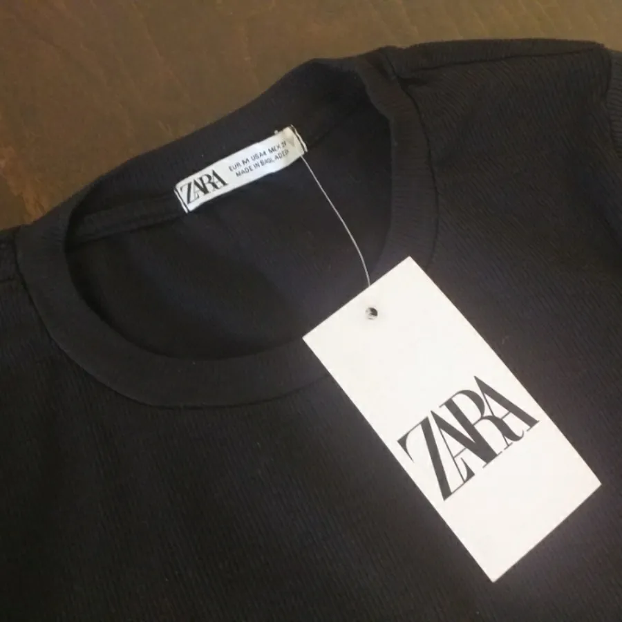 تیشرت کراپ کبریتی مشکی