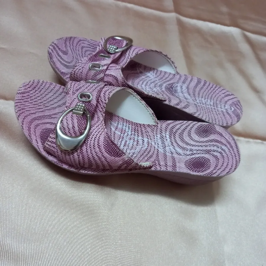 صندل دخترانه